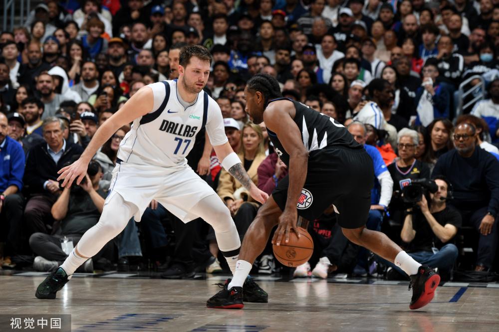 在接受采访 在接受采访