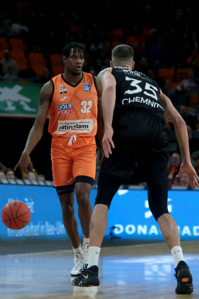 足与澳大利 足与澳大利